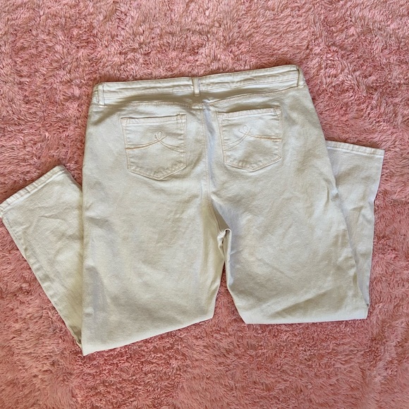 Pale Pink Capris by Reitman’s - Picture 2 of 5